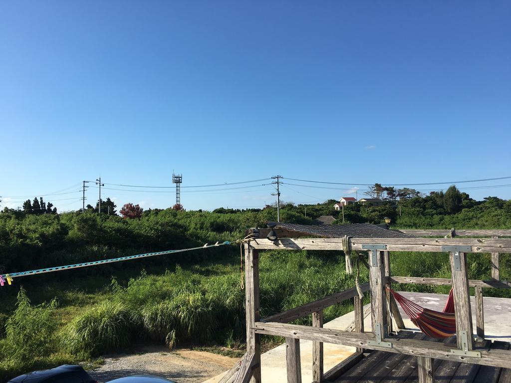 โอกินาวา โมโตะบุ เกสท์เฮาส์ Hotel โมโตบุ ภายนอก รูปภาพ